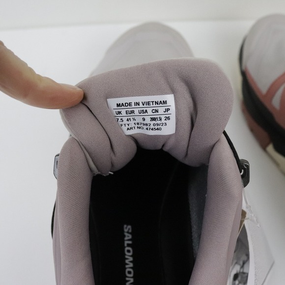 NWT Salomon X Ultra 4 Gore Tex Women's Trail Running Hiking Shoes 9 - Picture 9 of 10